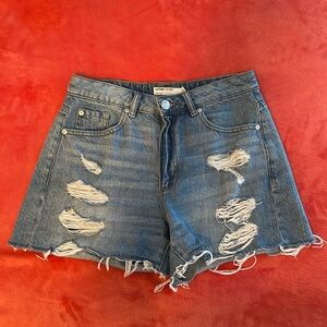 Garage Denim Distressed Mom Jean Shorts Size 05, 27 Waist